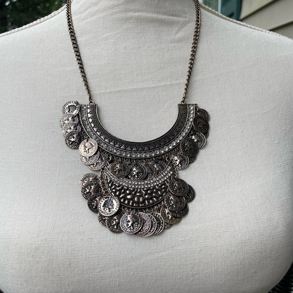 NECKLACE - Picture 10 of 12